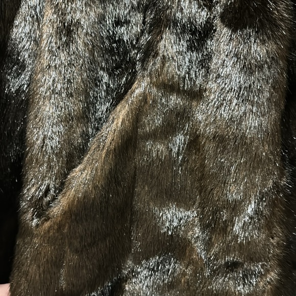 Worn once! Gorgeous ! Faux Fur mid length coat - Picture 4 of 7